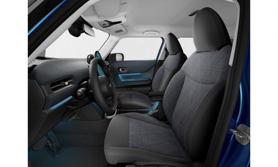 5D Hatch Cooper C Essential