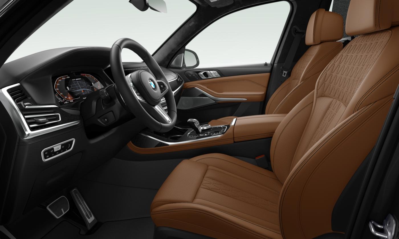 X7 M50i